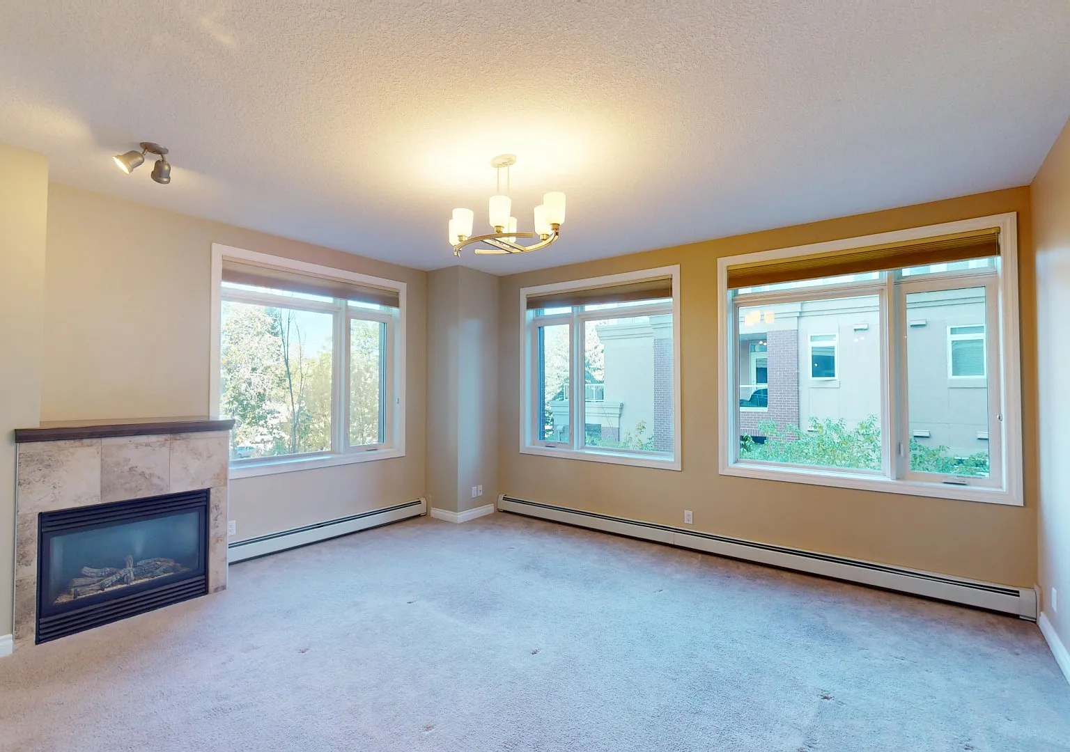 3306, 24 Hemlock Crescent SW — Photo 4