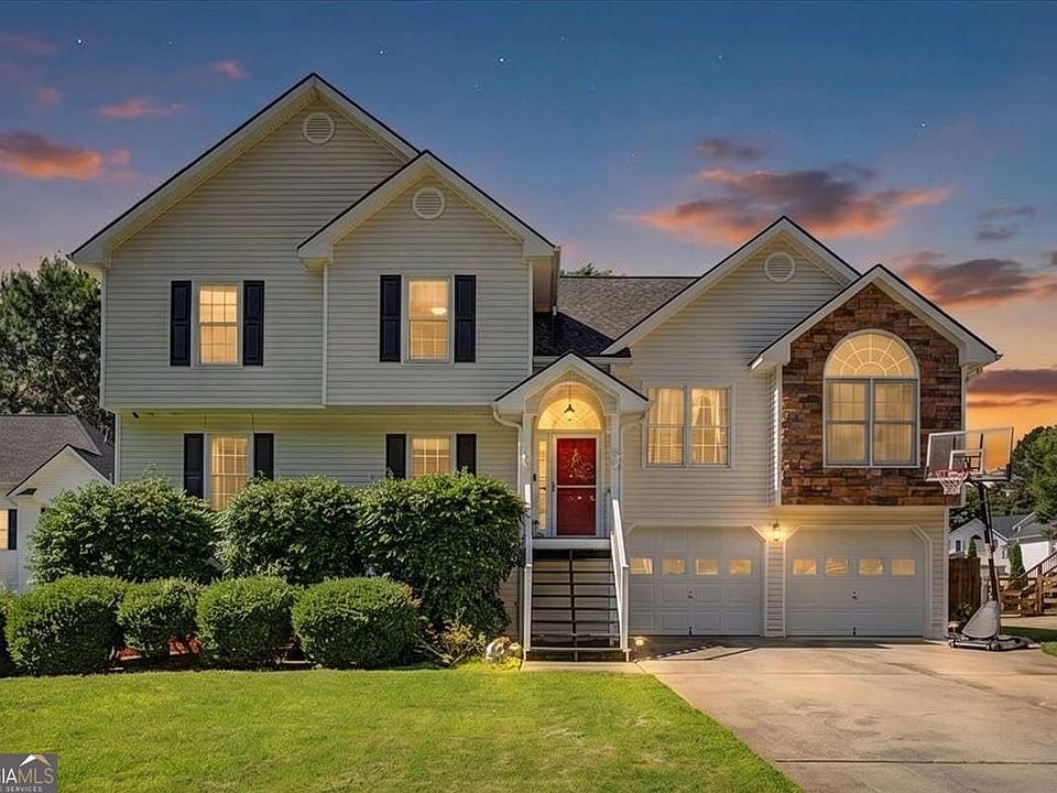 1st image of 214 Moore Valley Way
