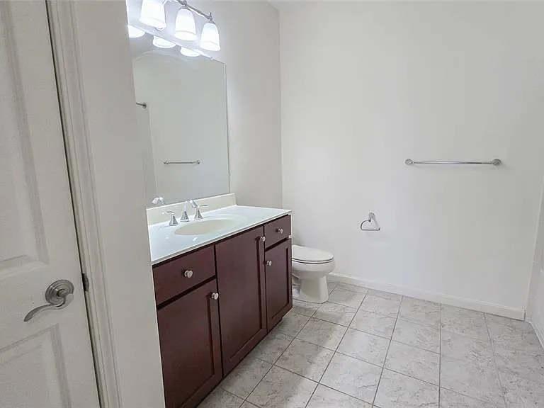 106 Canter Ct — Photo 14