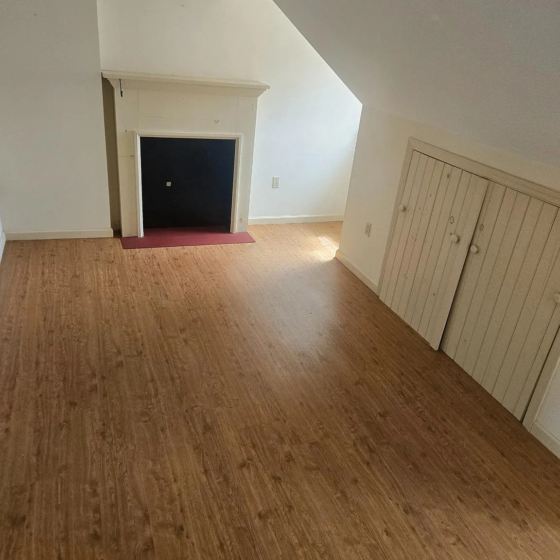 1 bed, 1.0 bath, 2062 sqft, $1,400 — Photo 3