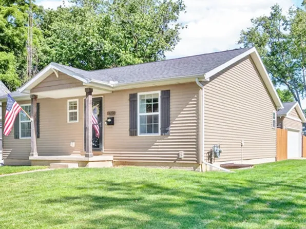 308 E Locust St, Normal, IL 61761
