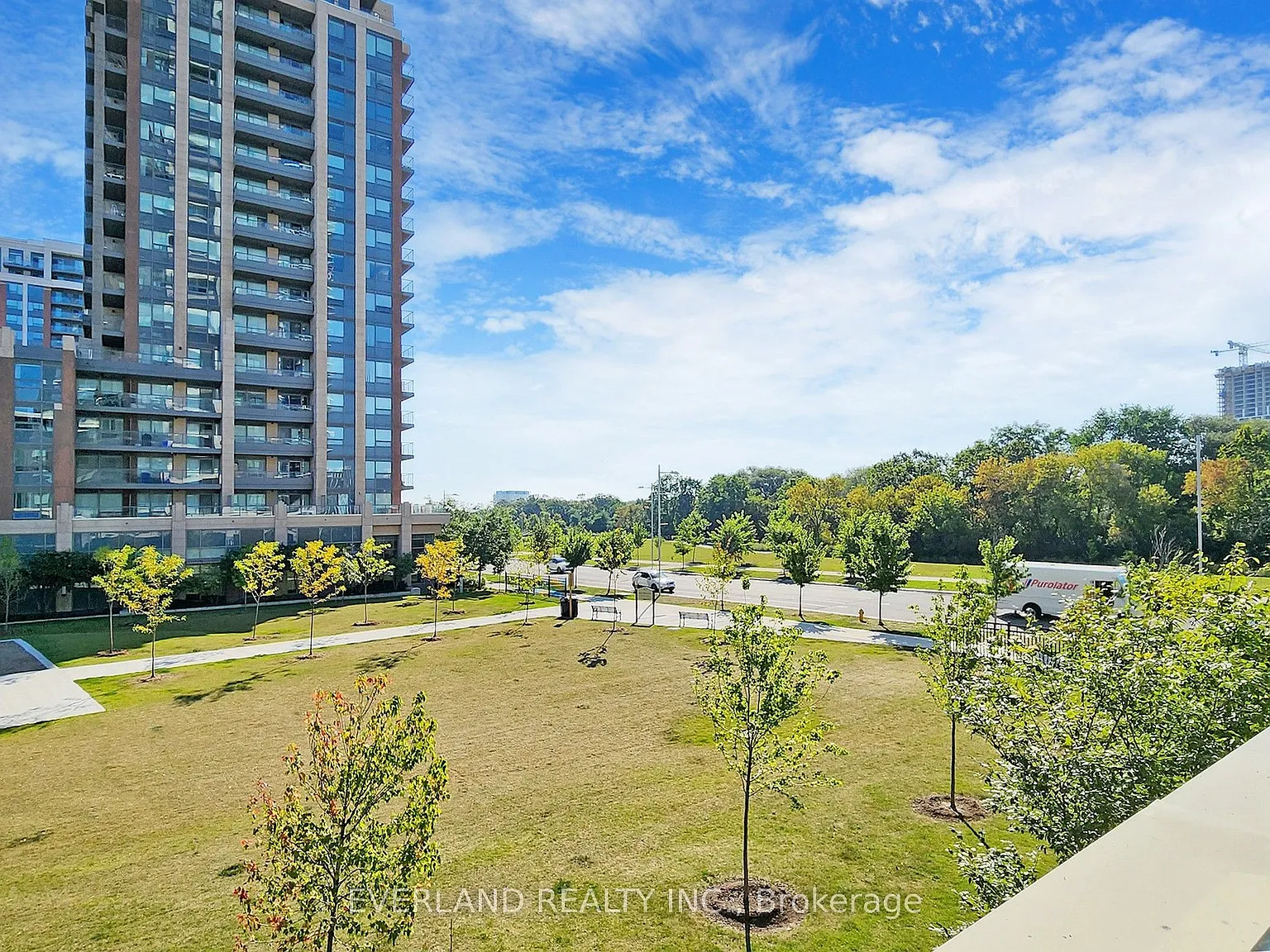 2 bed, $2,400 — Photo 4