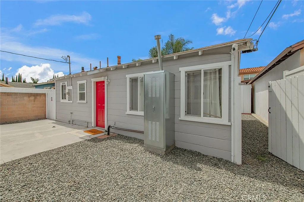 2 bed, 680 sqft, $2,700 — Photo 4