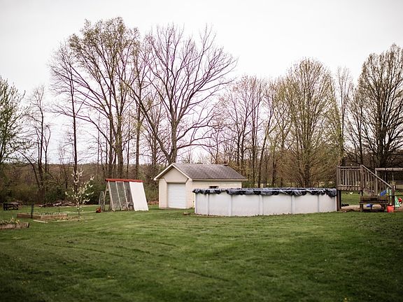 3rd image of 2667 Leesburg Volant Rd