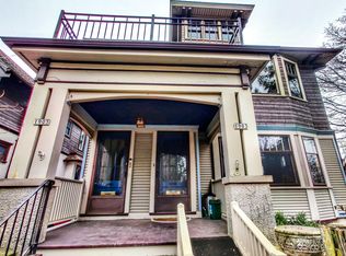 1905 E Kenwood Blvd, Milwaukee, WI 53211