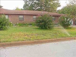 2nd image of 1315 S Lyons Ave