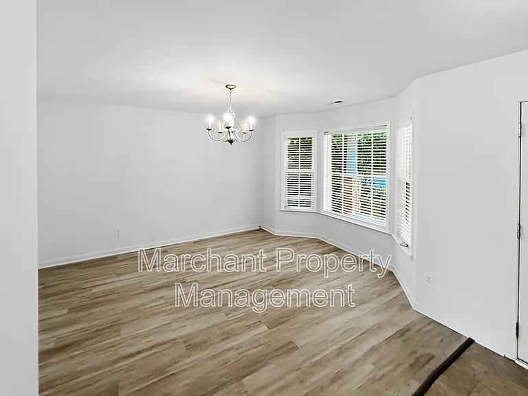 52 Cardinal Creek Dr — Photo 4