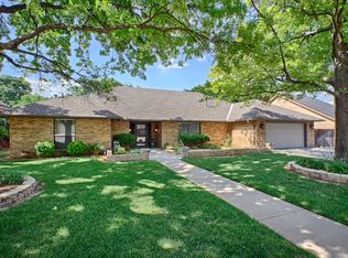 6109 Plum Thicket Rd, Oklahoma City, OK 73162