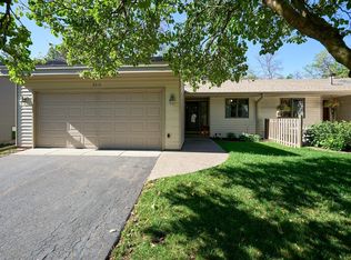 5313 Yorktown Ln N, Plymouth, MN 55442