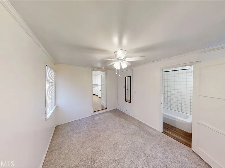 642 W Avenue L — Photo 8