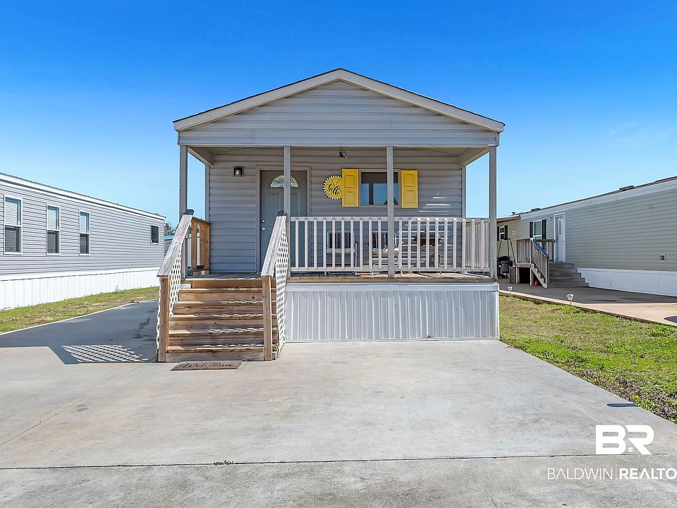 1st image of 16707 Lagoon Cir