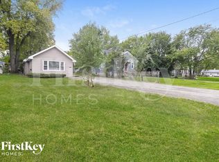 1146 McMillen Ave, Aurora, IL 60506