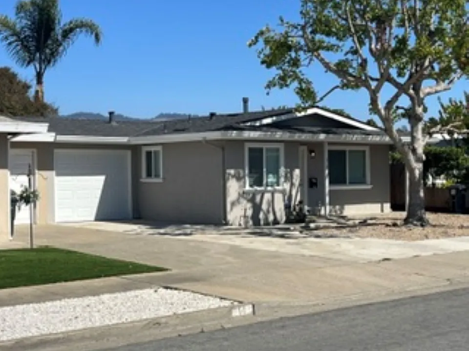 16 Carita Ct