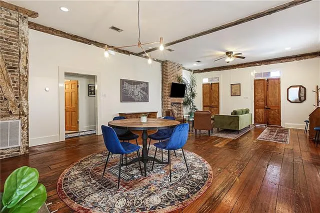 536 Jackson Ave — Photo 8