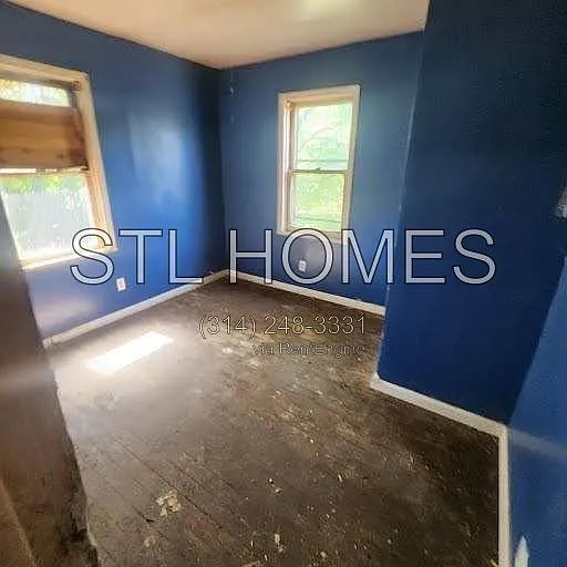 3 bed, 2.0 bath, 1596 sqft, $895 — Photo 2