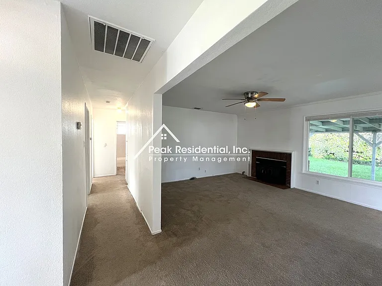 4407 Bouts Pkwy — Photo 3
