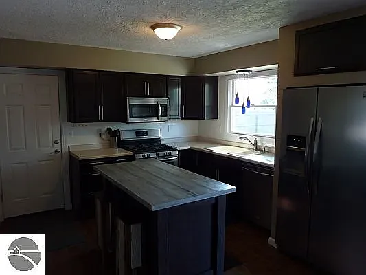 8220 E Pickard Rd — Photo 2