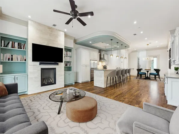 5214 Calle Cordoba Pl, Houston, TX 77007