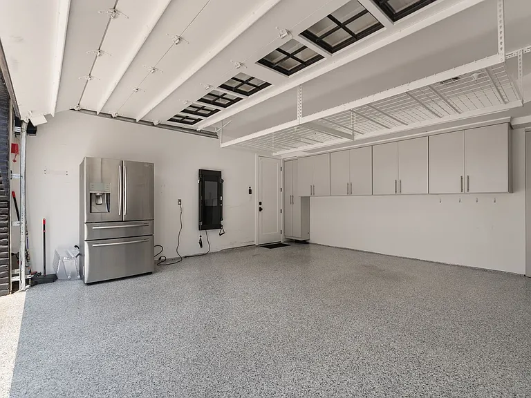 2037 E Ocean Blvd — Photo 51