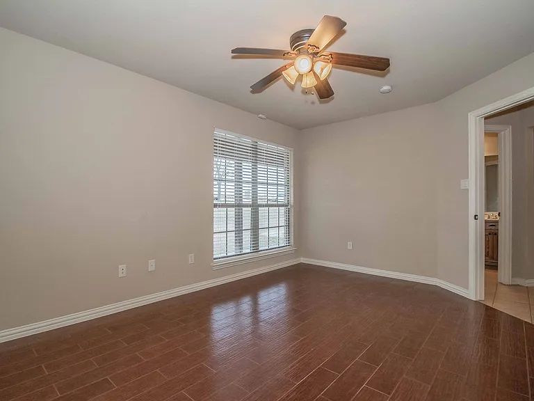5957 Stacy Ln — Photo 17