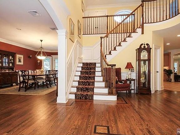Large Entry Way