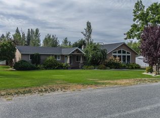 695 Pend Oreille Loop, Colville, WA 99114