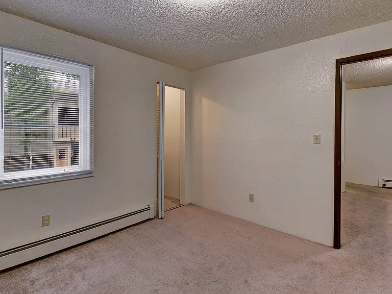 The Greenbriar — Photo 14