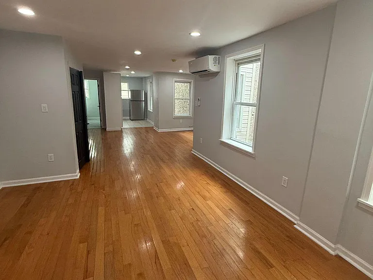 1734 W Girard Ave #3 — Photo 4