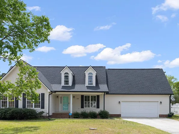 724 Iris Bryant Rd, Dunn, NC 28334