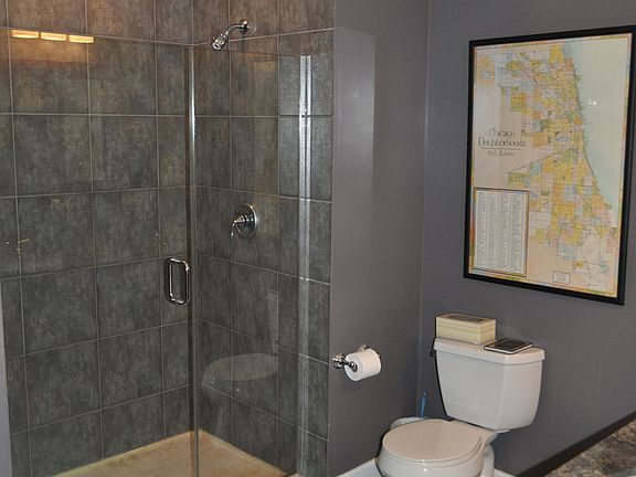 4th image of 233 E 13th St APT 704
