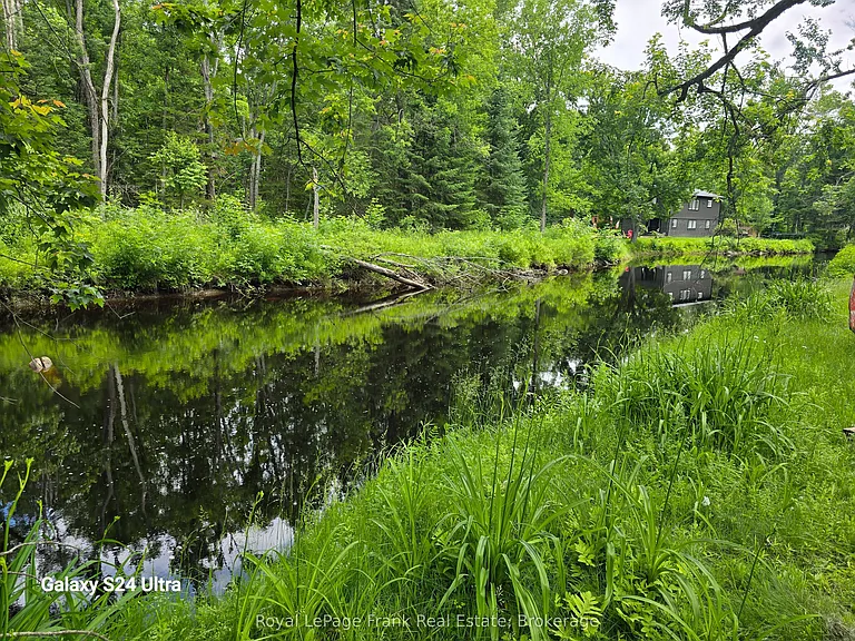 115 Kennedy Dr — Photo 4