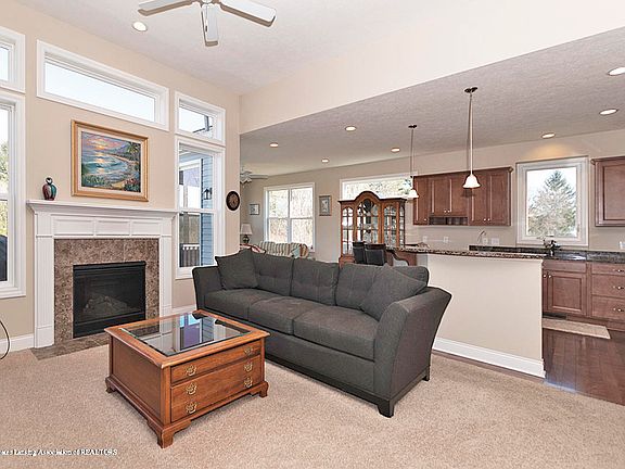 2nd image of 2424 Turning Leaf Ln