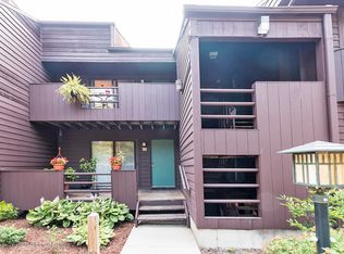 215 E Jolly Rd APT G10, Lansing, MI 48910