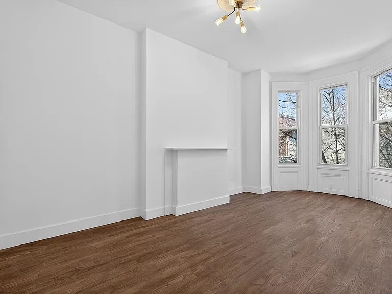 701 Bergen Ave — Photo 23