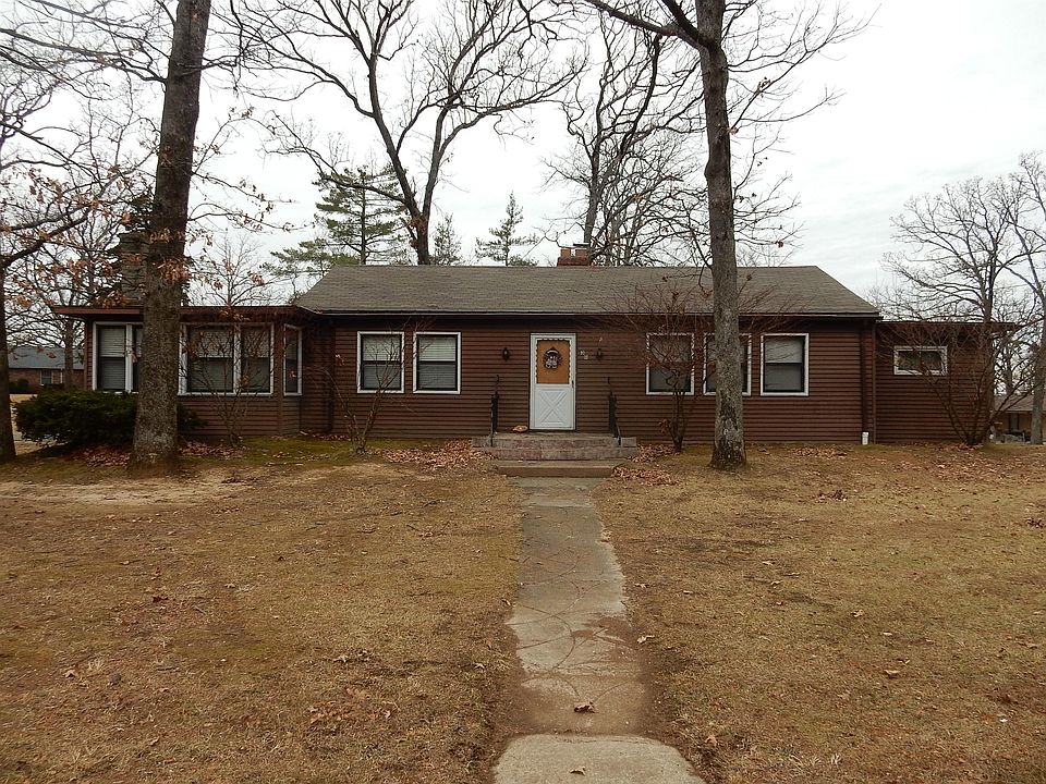 1st image of 30 Forest Hill Dr