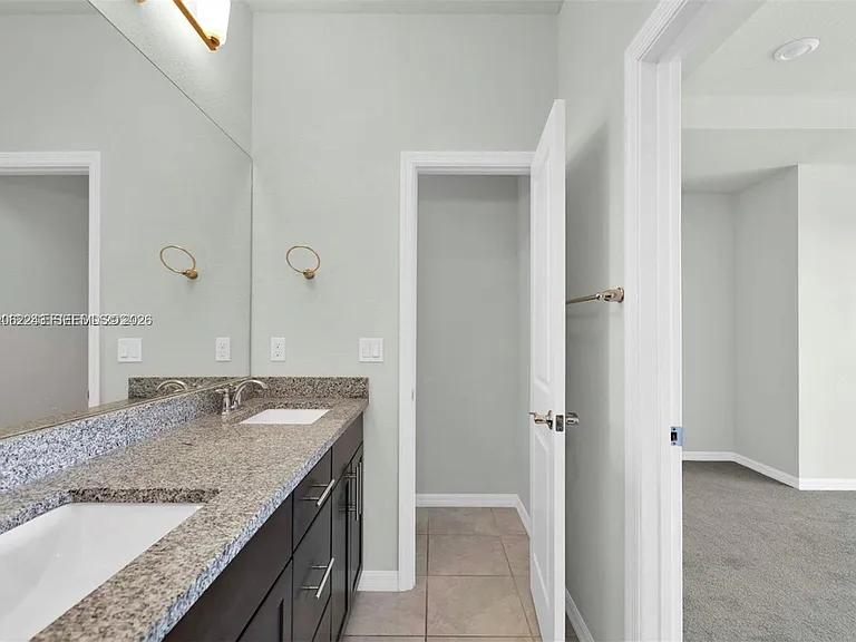 1240 Eucalyptus Dr #2 — Photo 14