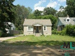 2747 W Cloverdale, Highland, MI 48356