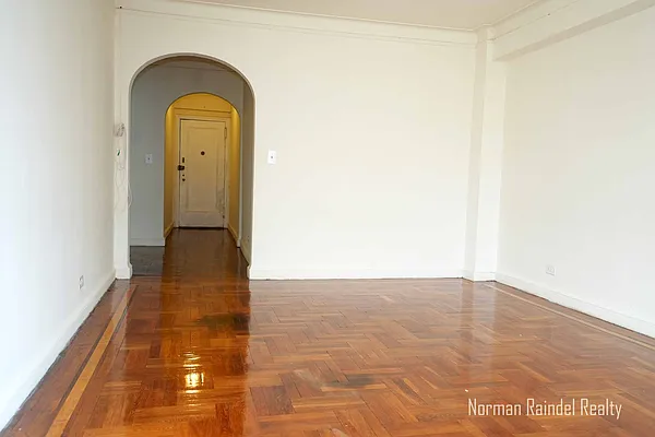 Rented by Norman Raindel, LREB | media 8