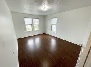 784 Decatur St #1/2, Vermilion, OH 44089