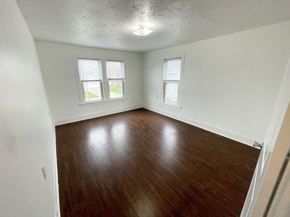 784 Decatur St #1/2