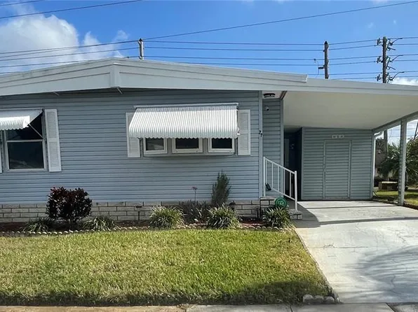 77 Tanglewood Dr, Palm Harbor, FL 34684