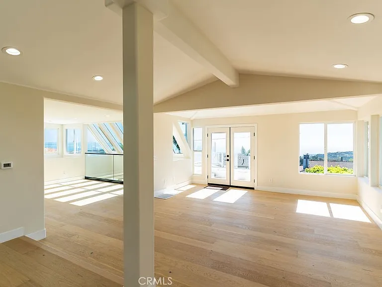 2850 Zell Dr — Photo 19