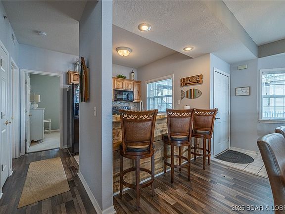 4th image of 600 W Harbour Towne Dr #603W