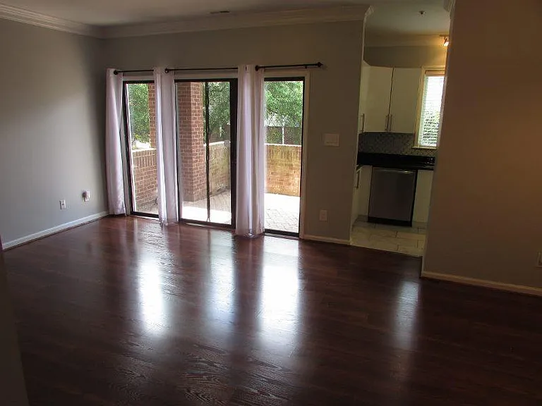 1001 Brighthurst Dr #101 — Photo 6