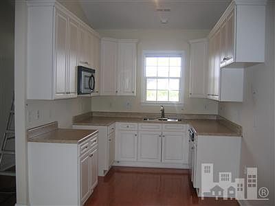 4th image of 1008 Macklin Street #3