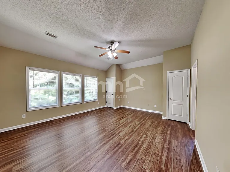 3083 Newtons Crest Cir — Photo 8