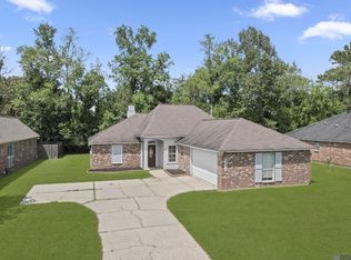 43472 N Great Oak Ct, Prairieville, LA 70769