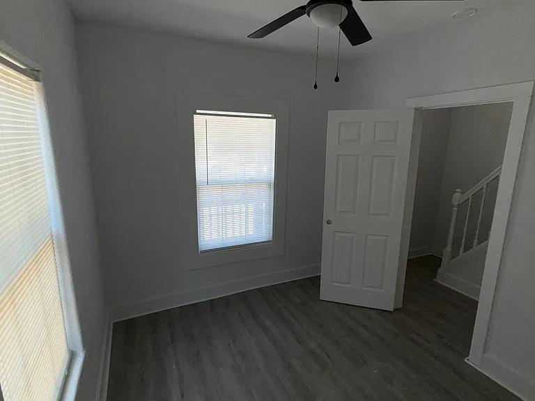 728 E Fremont St — Photo 22