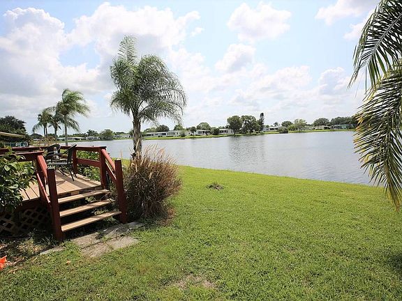 2nd image of 157 Freeport Cay