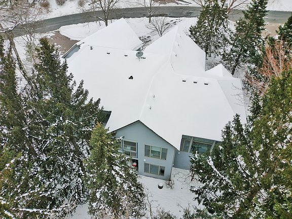 2nd image of 11333 Landing Rd